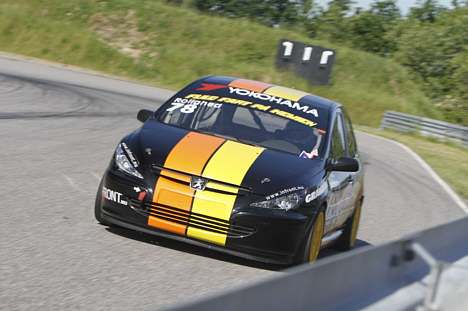 Lasse satte sin bil på pole position.